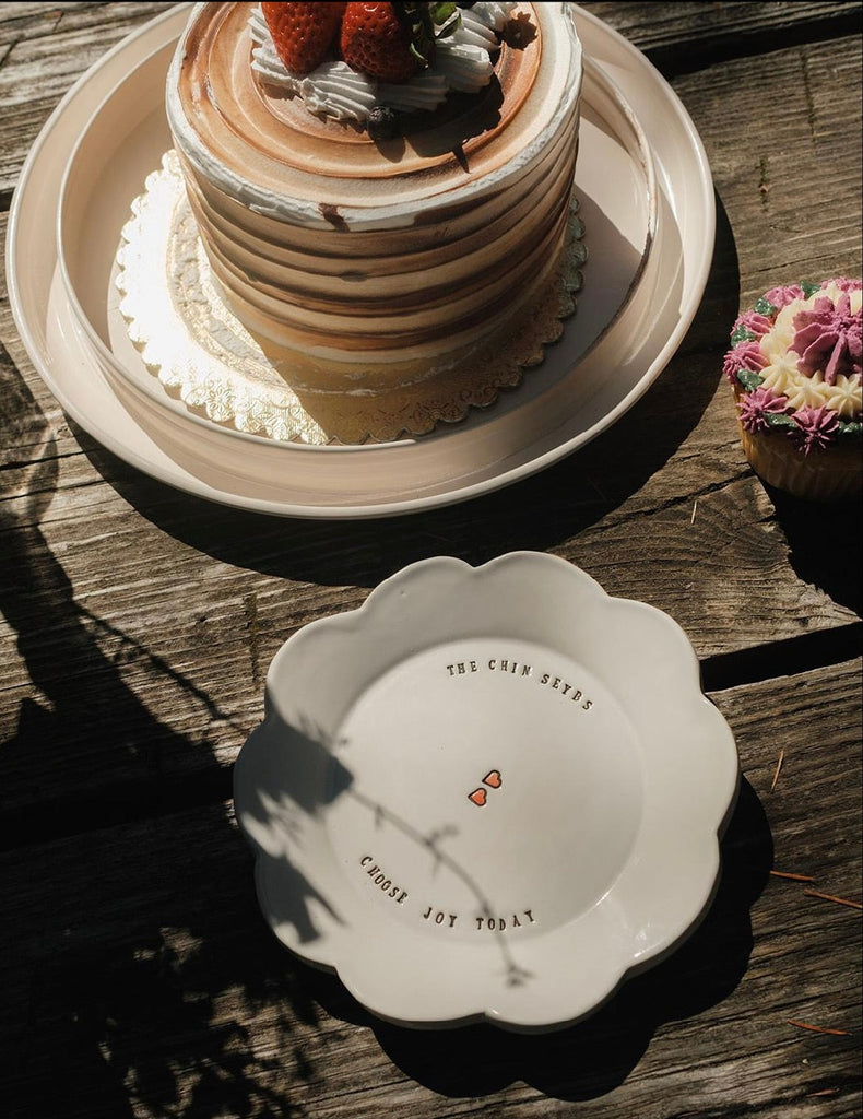 WEDDING GIFTS & FAVORS