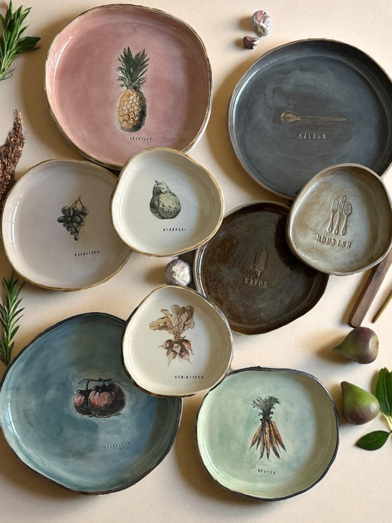CERAMIC BLATES - (PLATE MEETS BOWL)