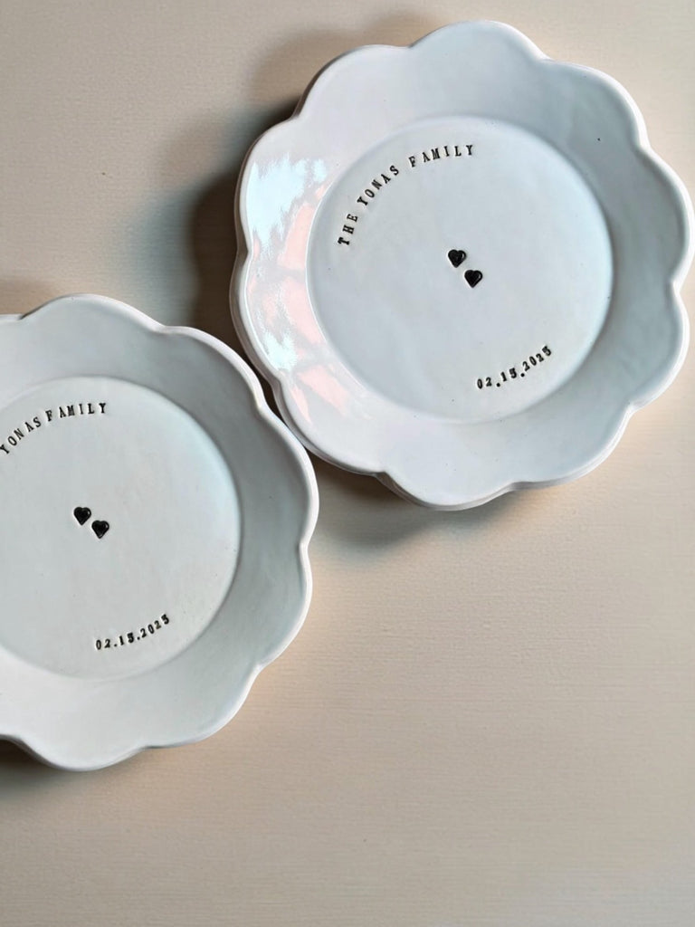 WEDDING GIFTS & FAVORS