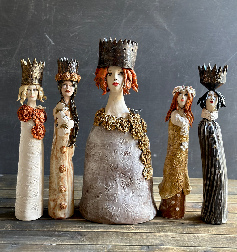 QUEENS AND WITCH SCULPTURES