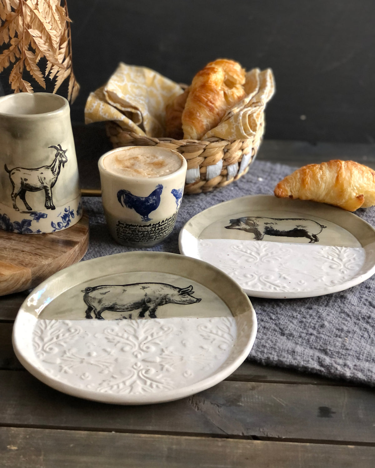 Farm animal dinnerware best sale